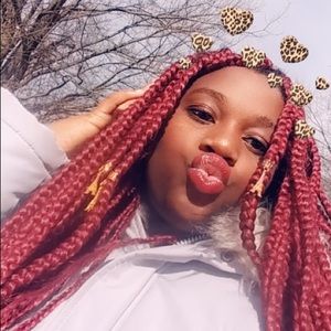 Meet your Posher, Danielle